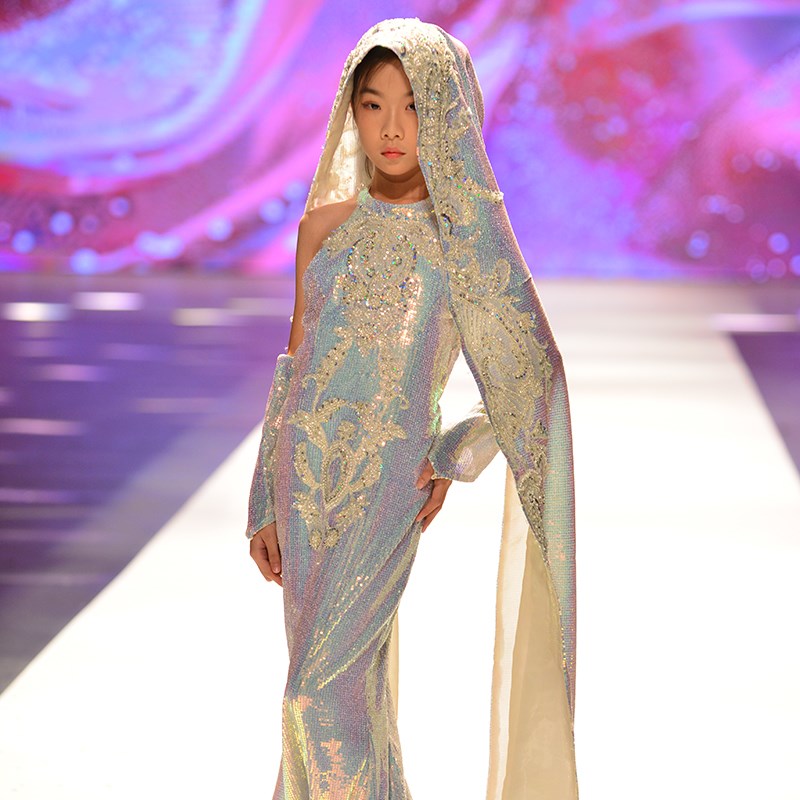 女童礼服轻奢小众高端202u4新款儿童走秀晚礼服主持个性钢琴演出