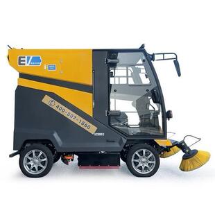 南博N160道路扫洗一体机市政小区大型四轮洗地机车吸尘车一机两用
