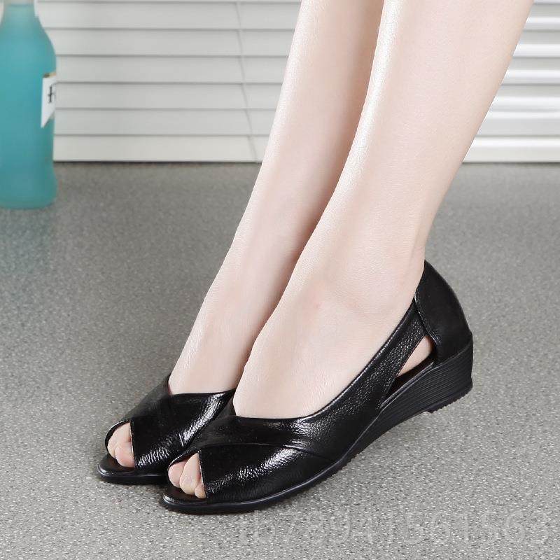 高档夏季女士鞋真皮凉鱼坡跟中跟皮嘴凉鞋软底中凉老年大码平底妈,女鞋,洞洞鞋,淘宝优惠券,粉丝福利购,淘宝优惠卷