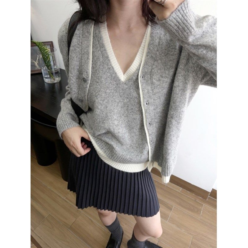 自留推荐 羊毛背心+开衫两件套装女学院灰色m*iu风假两件拼色针织