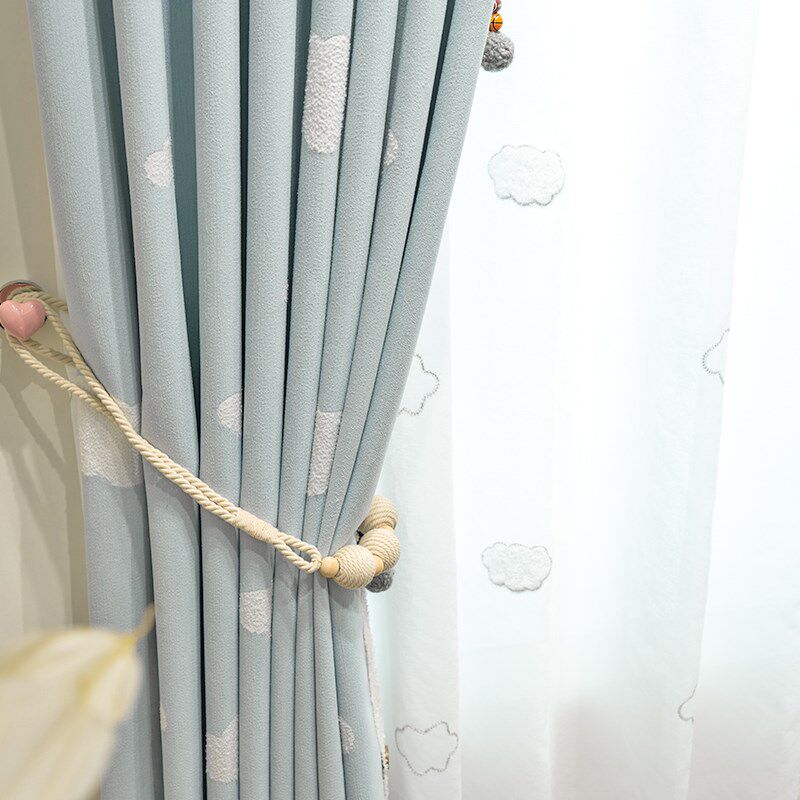 新款简约卡通儿童房男孩女孩白云朵图案蓝色卧室飘窗落地遮光窗帘