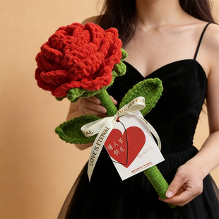 永不凋谢的巨大红色玫瑰花花束手工编织成品情人节求婚表白小礼物