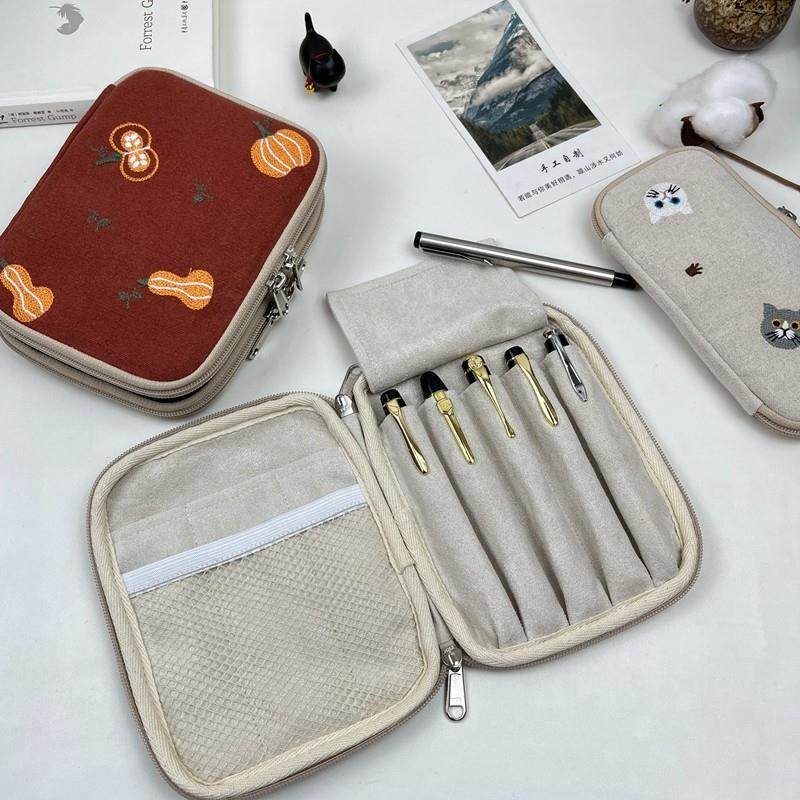 布邑手作刺绣南瓜藤笔袋三支装笔套布艺钢笔收纳包拉链笔套便携包,文具电教/文化用品/商务用品,笔袋,淘宝优惠券,粉丝福利购,淘宝优惠卷