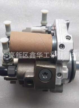 供应4D95LE-5泵总成6271-71-1110 6271711110