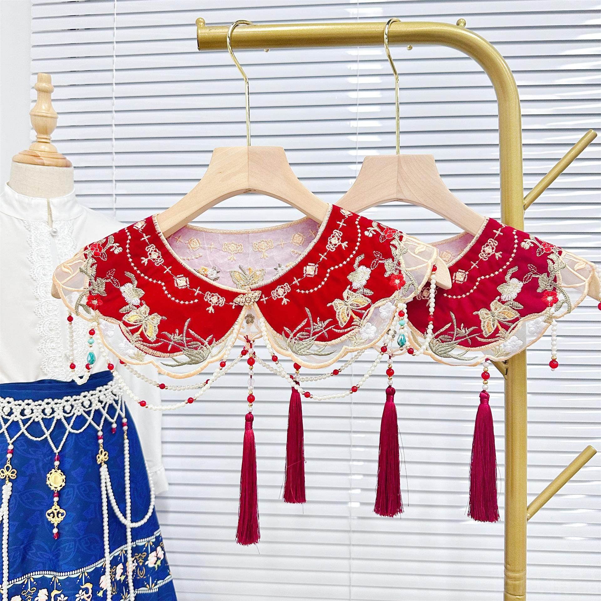 古装斗篷红色刺绣假领中式马面裙百搭复古小坎肩搭配汉服云肩,模玩/动漫/周边/娃圈三坑/桌游,古风/国风罩衫,淘宝优惠券,粉丝福利购,淘宝优惠卷