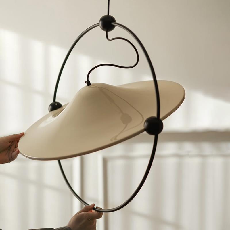 法式中古饭厅餐桌吊灯北欧客厅床头卧室现代简约创意吊灯设计师灯