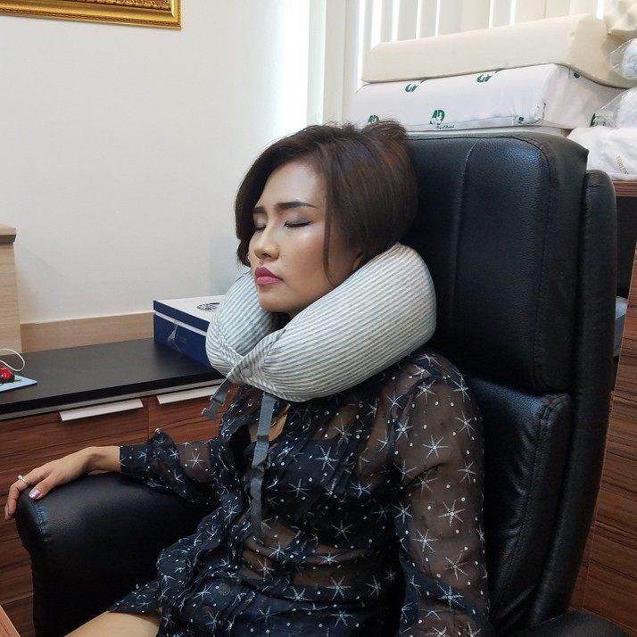 12年小雨家 飞机旅行枕泰国碎乳胶u型枕头午睡头枕U形便携护颈枕