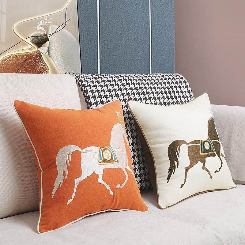 轻奢客厅沙发抱枕样板房软装靠枕橙色刺绣马靠背靠垫抱枕套不含芯,居家布艺,床头靠垫,淘宝优惠券,粉丝福利购,淘宝优惠卷