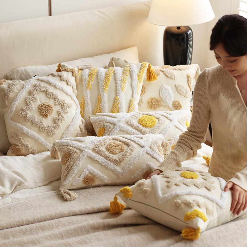 蔓越家 北欧ins风簇绒抱枕卧室沙发靠垫民宿棉麻流苏抱枕套不含芯