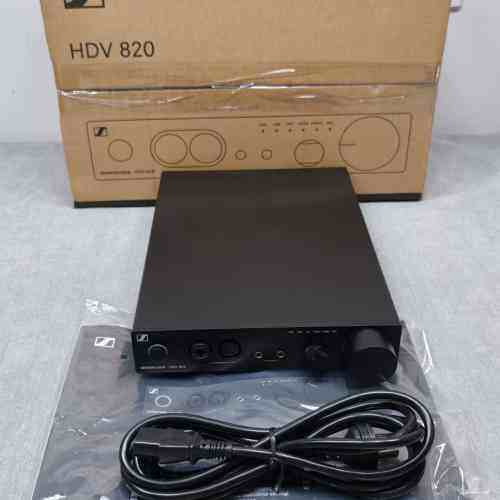 非标价HDV820解码耳放，配件如图，成色不错，功能正常，顺丰到付
