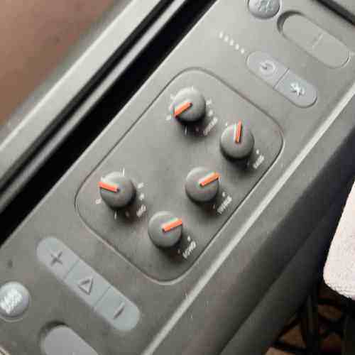 非标价JBL PARTYBOX ON-THE-GO，k拉O K带两议价