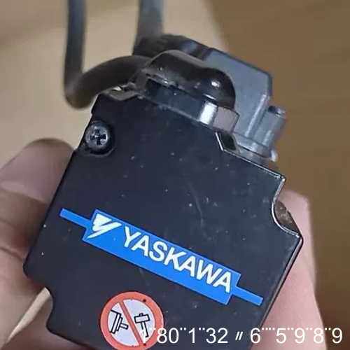伺服电机SGMMS-01ADC6S 100W功率 200