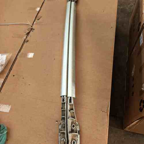 议价英菲尼迪FX35原装拆车行李架一对，适配FX35车型，成色没