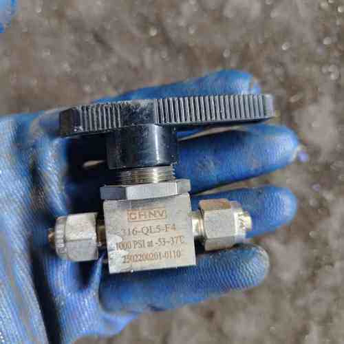 CHNV江苏科维316-QL5-F4卡套球阀，，型号
