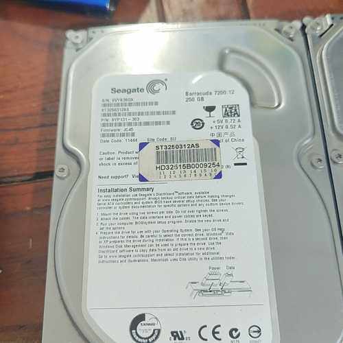 希捷500G机械，1个250GB，1个500GB，