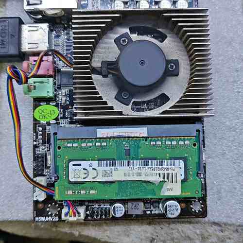 议价主板I3 4代CPU 主板新 适用