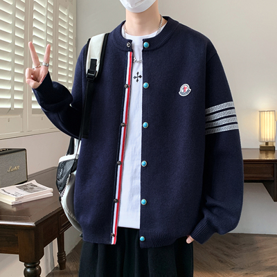 2025新初中学生帅气毛衣开衫外套