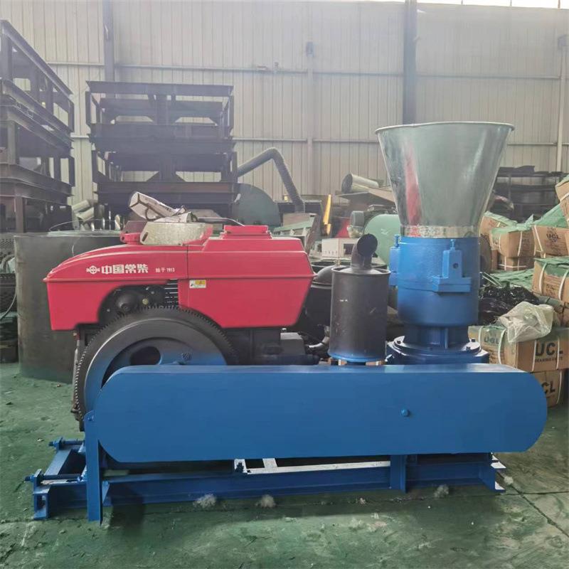 仓鼠小白鼠饲料颗粒机家禽饲料挤压颗粒机柴油机款玉米制粒机