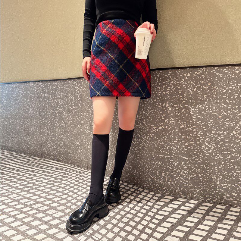 复古毛呢红色格子半身裙女2024秋冬款小个子高腰显瘦a字包臀短裙