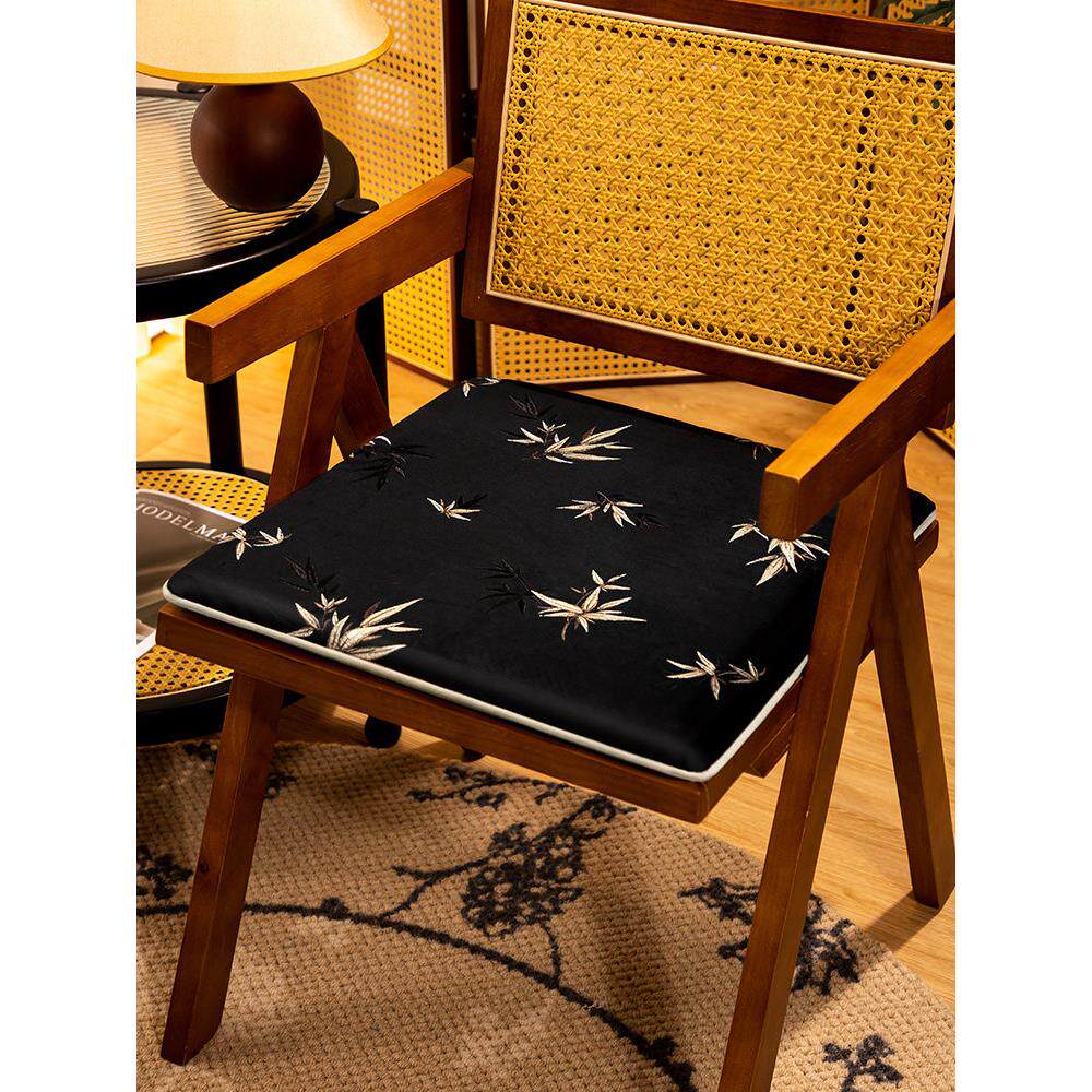 新中式坐垫中古沙发垫实木家具垫子防滑刺绣屁垫餐椅座垫套罩定制