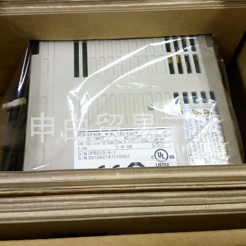 日本伺服驱动器 SGDS-A3B01A 全新 质保一年