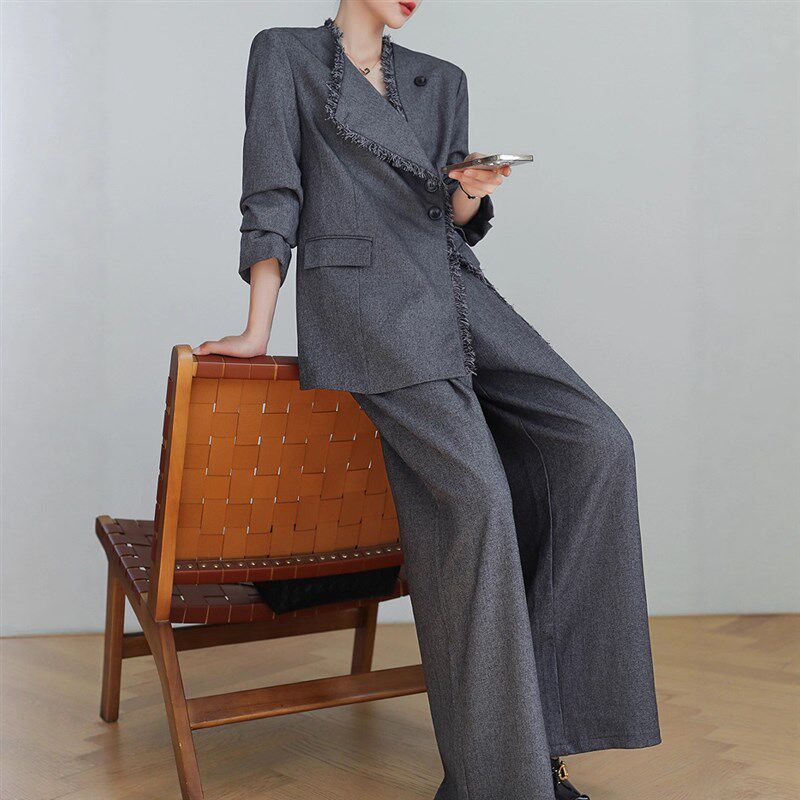 高端大码春秋季新款优雅西装套装女士胖毫米微喇叭阔腿裤两件套