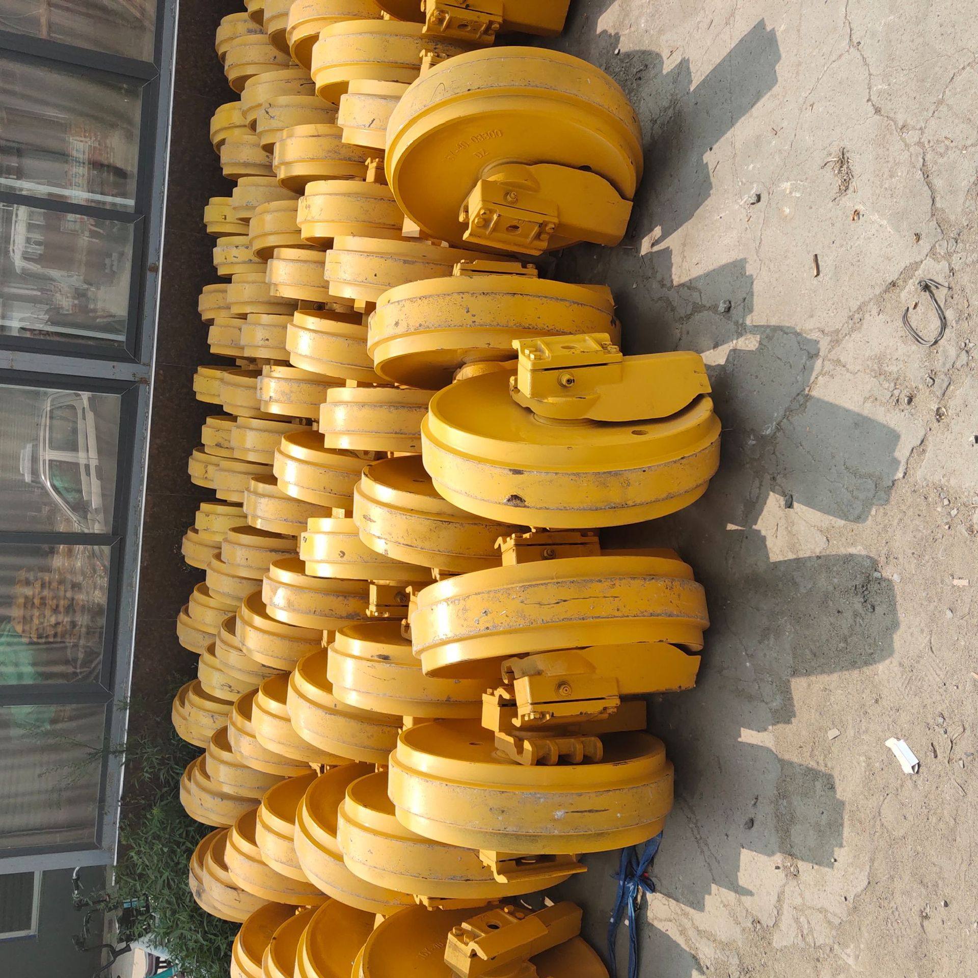 厂家销售山推SD130 160 220 推土机引导轮 支重轮 托链轮 驱动齿,办公设备/耗材/相关服务,其它,淘宝优惠券,粉丝福利购,淘宝优惠卷