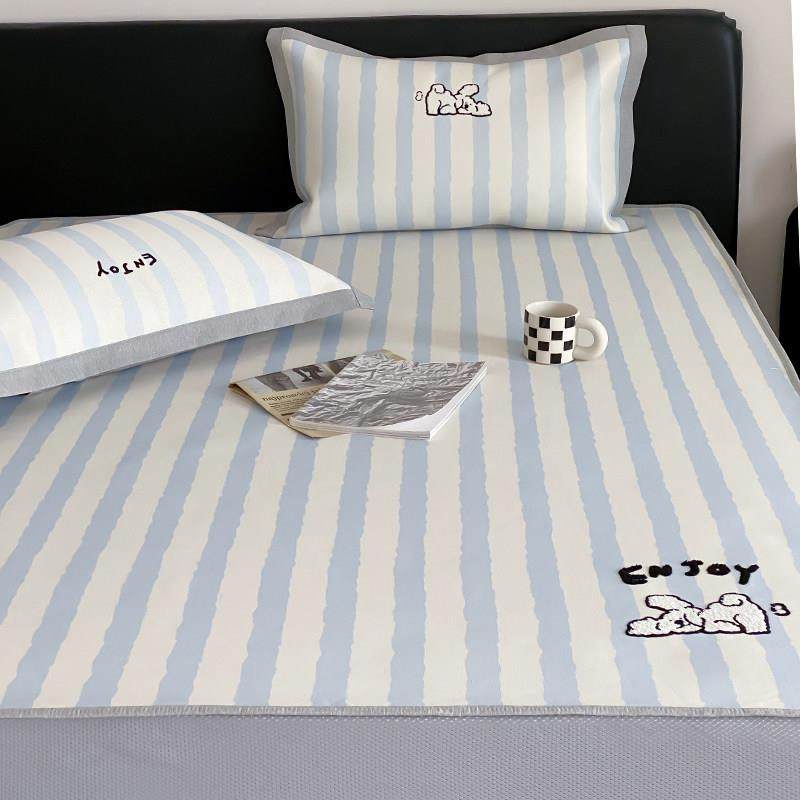 奶啤冰｜ins可爱卡通凉感毛巾绣冰丝凉席三件套A类条纹可机洗1.5m