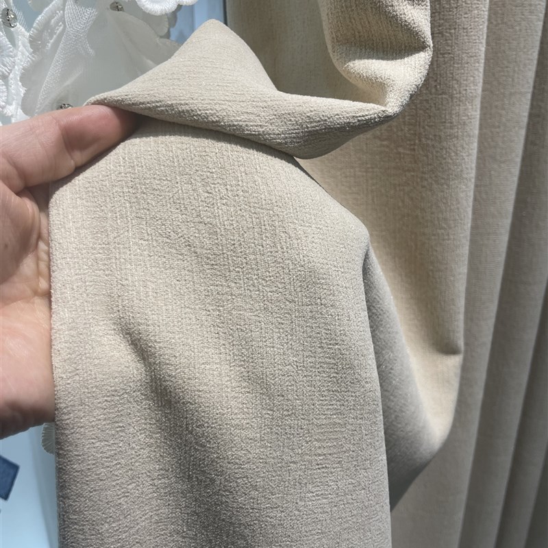 城市之光黑金亮钻雪尼尔高遮光隔热客厅卧室双门副母婴环保窗帘