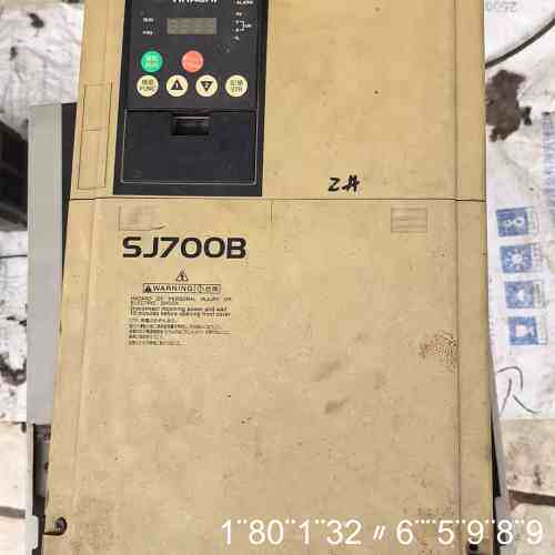 日立变频器SJ700B-220HFF，22KW/30HP，3