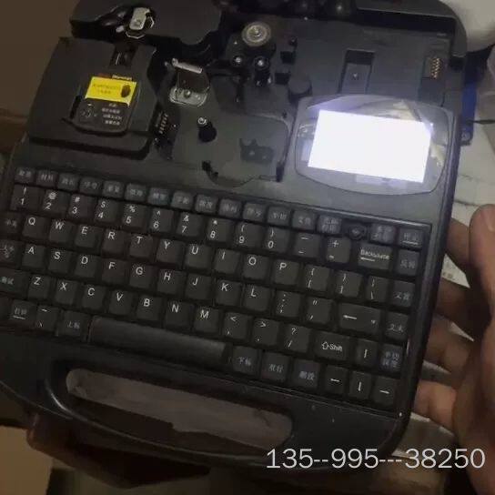 原装正品硕方TP70中英文号码管打印机，线号机，标签打印机，，没