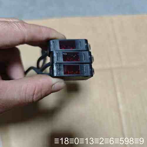KEYENCE正品 PZ-M62P 有3个正议价