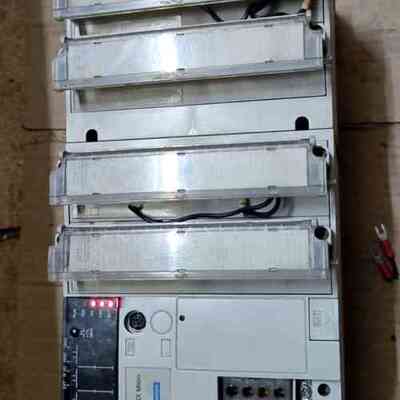 施耐德 PLC 控制器 TSX3710001 RL:1