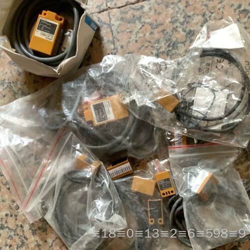 正品方形接近开关。 TL-N10ME1有议价