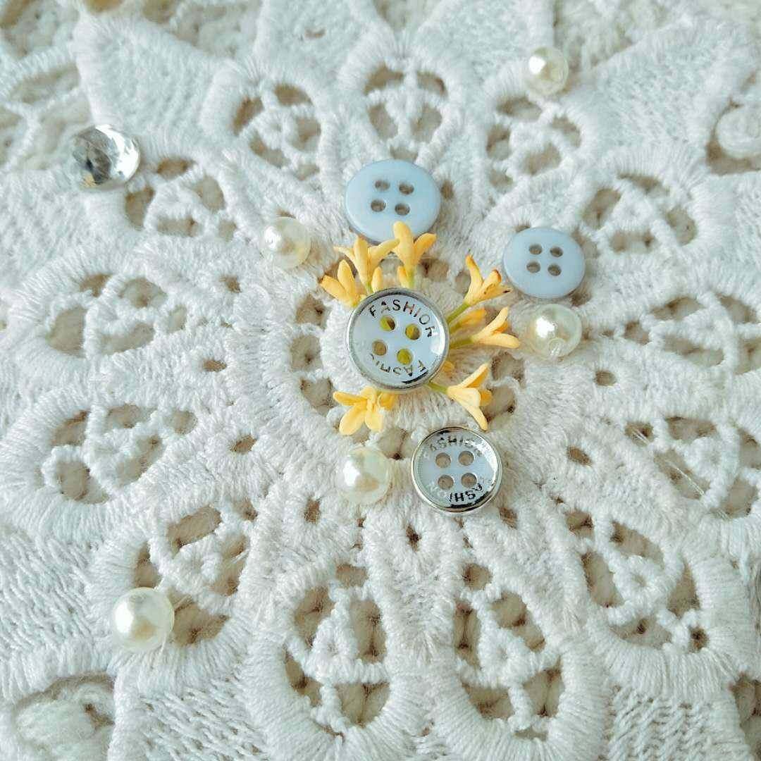 现货UV四眼激光英文时尚碗纽扣男女衬衫钮扣,纺织面料/辅料/配套,服装纽扣,淘宝优惠券,粉丝福利购,淘宝优惠卷