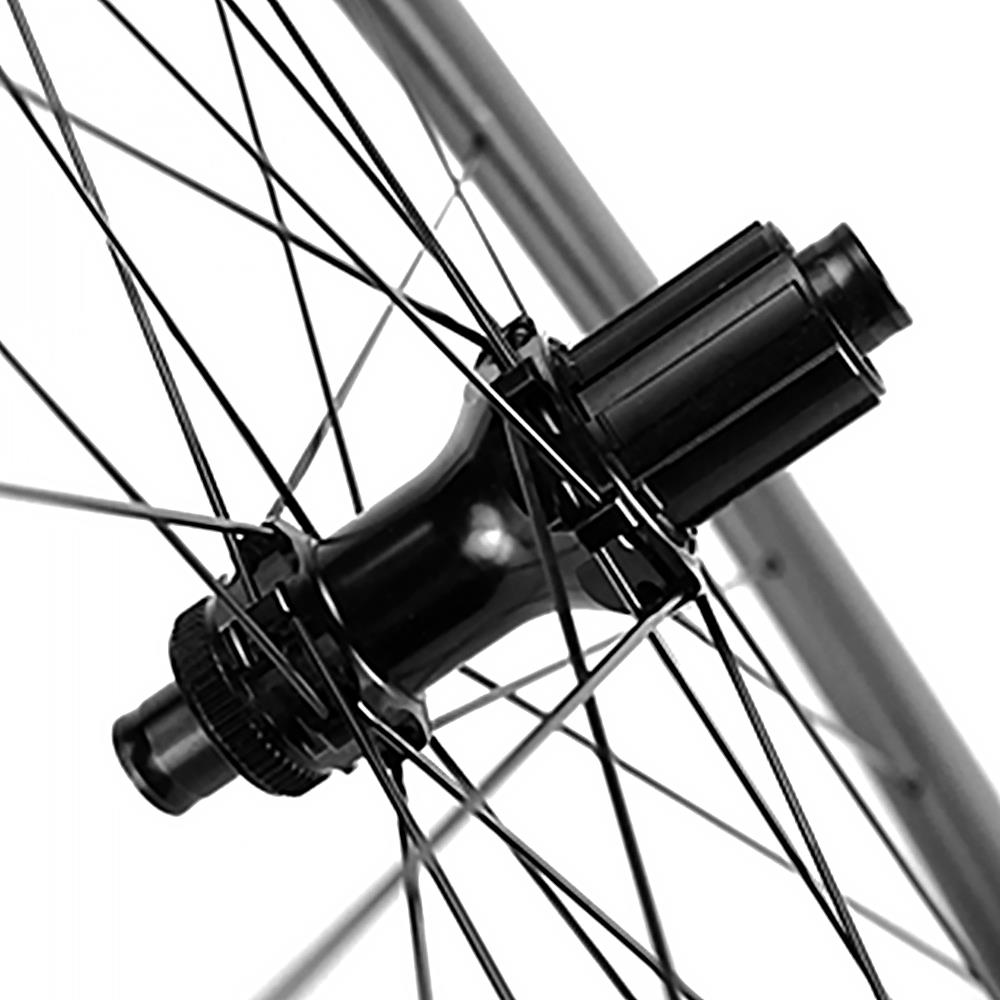GRAVEL公路车轮组碳纤维轮700c碟刹30mm宽车圈破风爬坡砾石瓜车