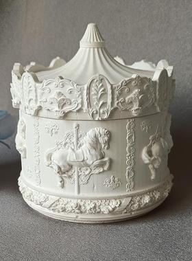 旋转木马雕塑石膏首饰盒香薰蜡烛盒带盖扩香石盒子白胚装饰摆件