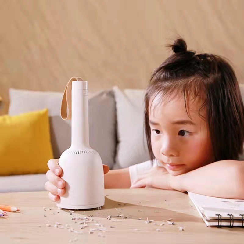 学生充电桌面车载家用吸尘器办公打理家居清洁器车用无线充电