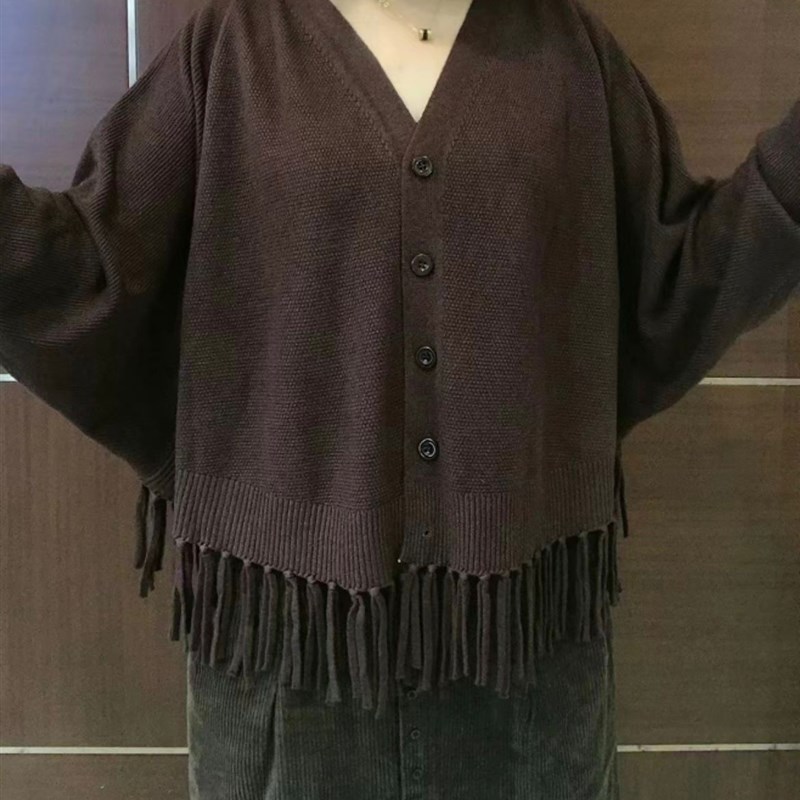 毛衣外套女秋装新款流苏外搭妈妈宽松针织开衫斗篷外搭披肩上衣潮