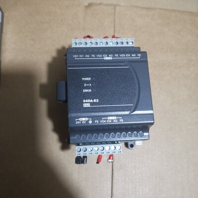 议价模拟量输模块DVP04DA-E2DVP04DAE2DVP04DAE2dvp04da-e2
