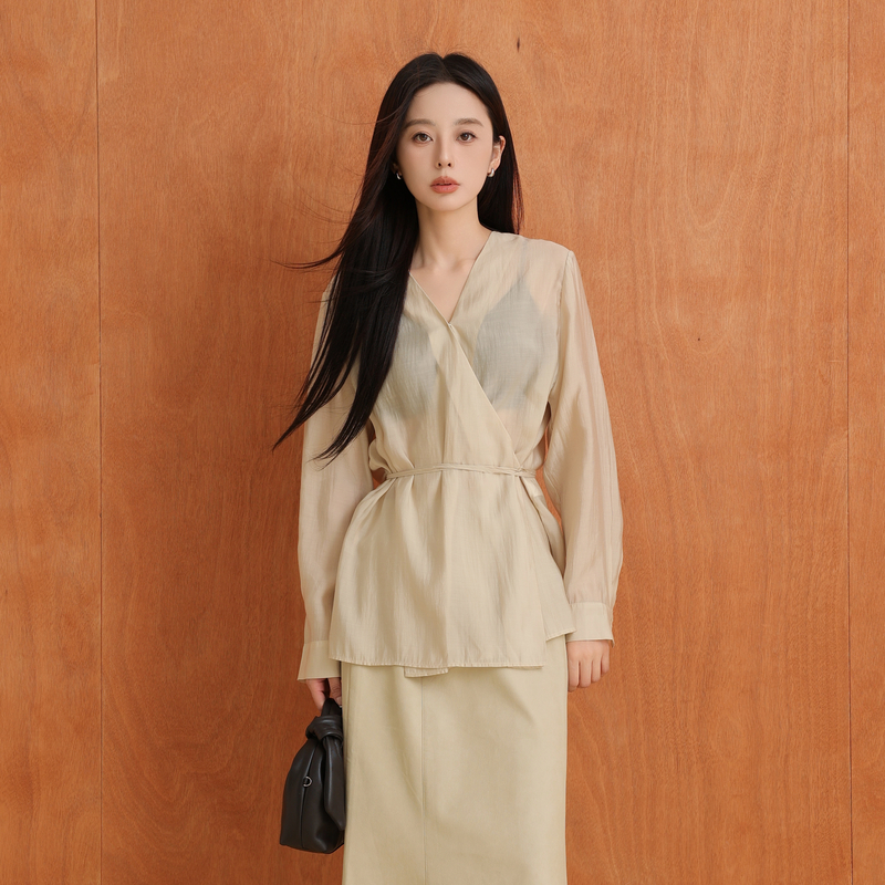 AIRIQI衬衫秋季新款无领收腰系带设计感轻薄长袖衬衫AH43CS056