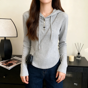 Fjwldy美式辣妹修身连帽卫衣女大码内搭秋冬季套头高级感休闲穿搭