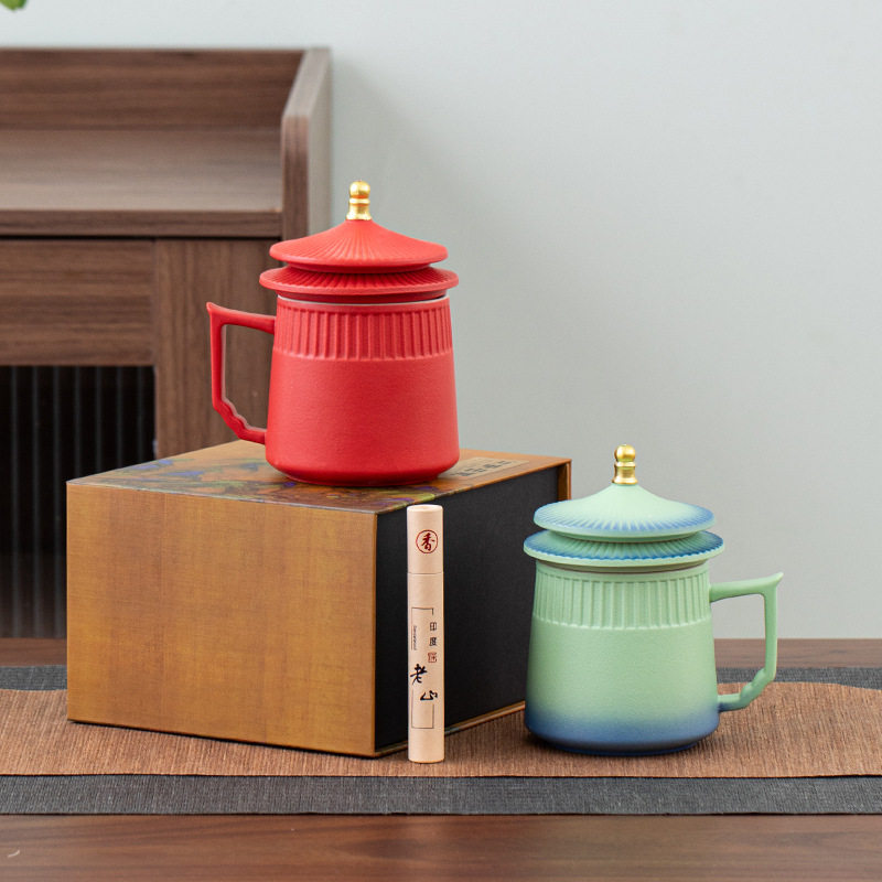 故宫文创带盖陶瓷茶杯周年庆礼品