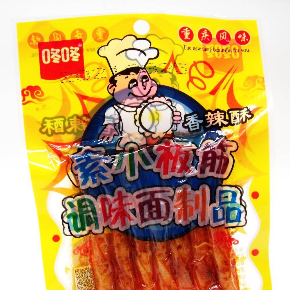 速发现货板面袋装云南咚咚红油小板筋辣条素面筋麻辣零食童年怀旧