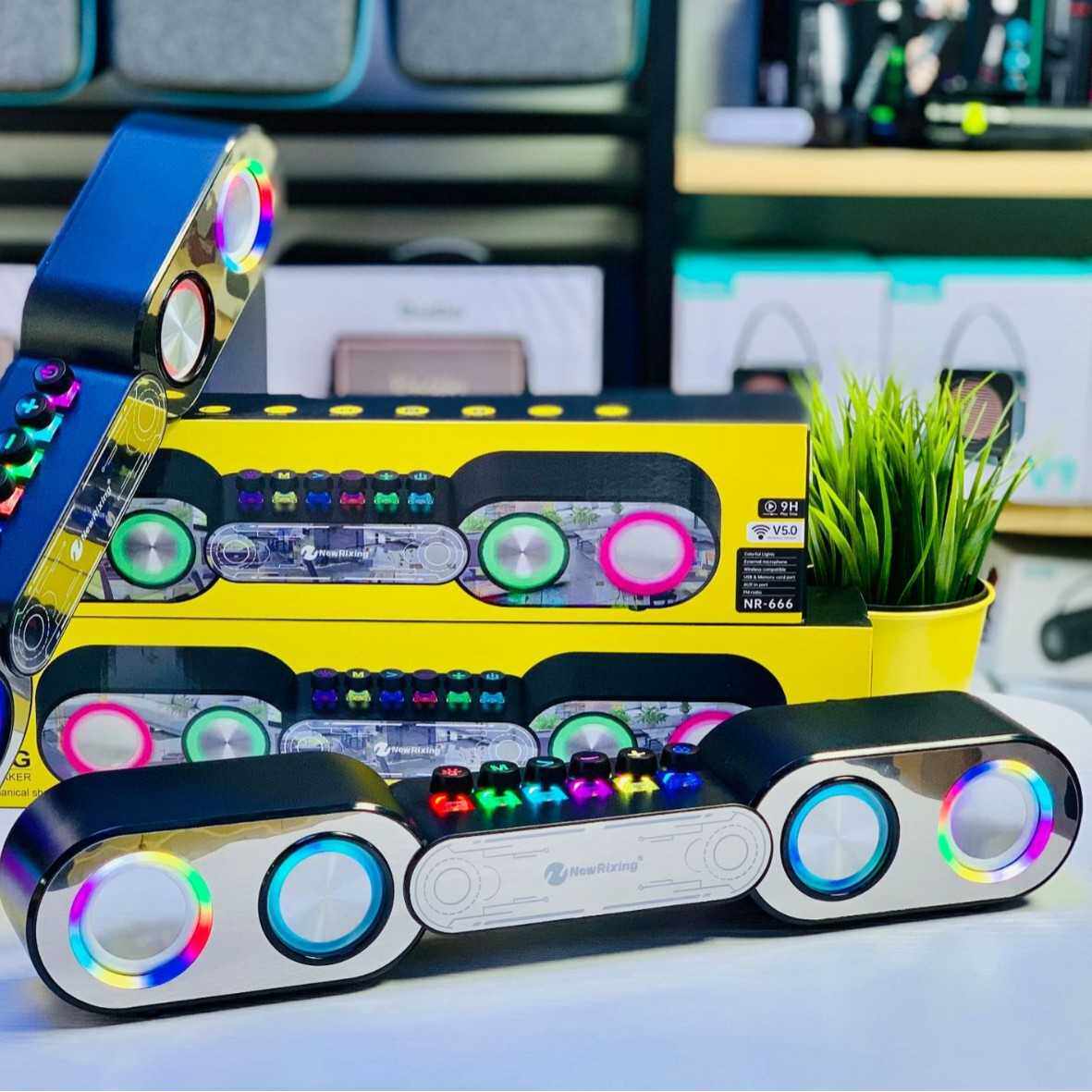 NR666电竞无线蓝牙音箱炫酷机械按键桌面电脑迷你音响低音炮