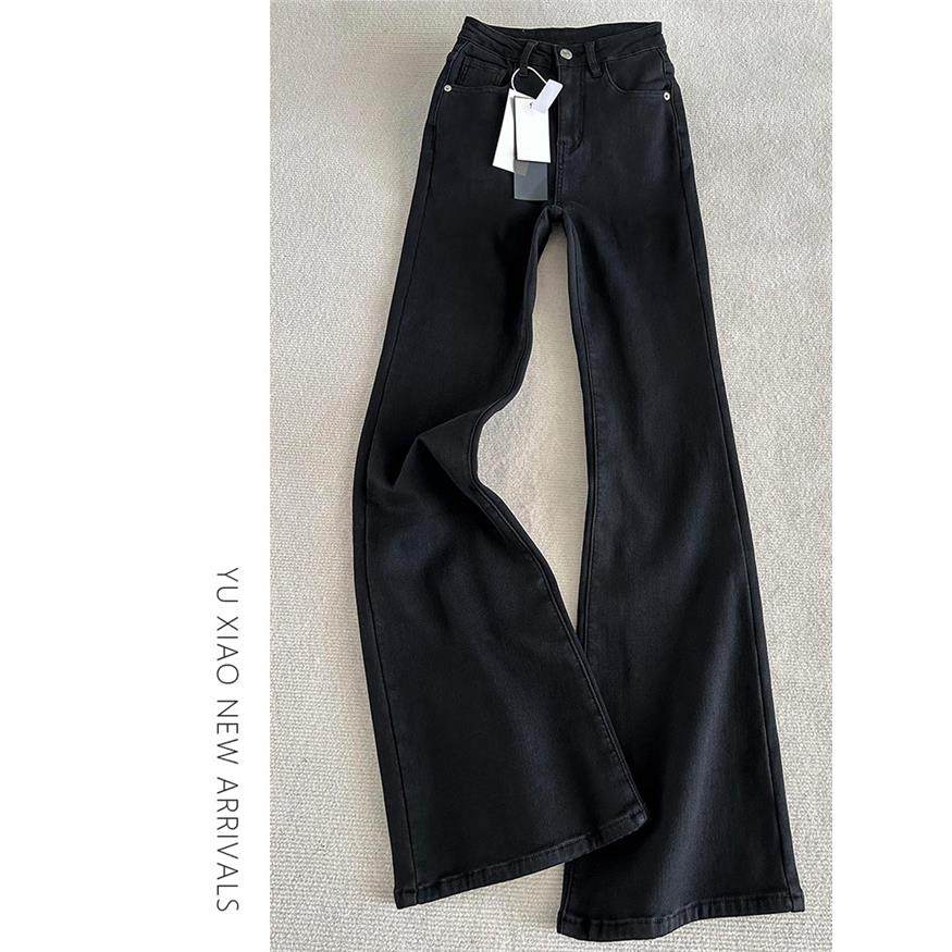 黑色弹力微喇牛仔裤女秋季新款大码显瘦胖mm梨形身材喇叭马蹄裤子