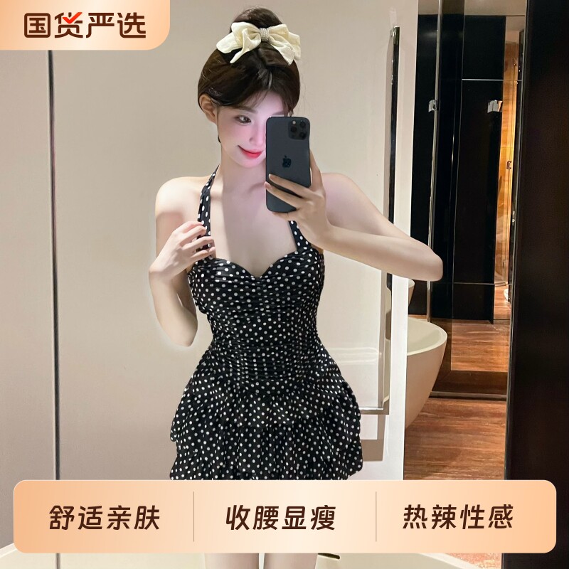 2026新款泳衣女泡温泉遮肚子显瘦微胖绝美修身保守高级感连体泳衣
