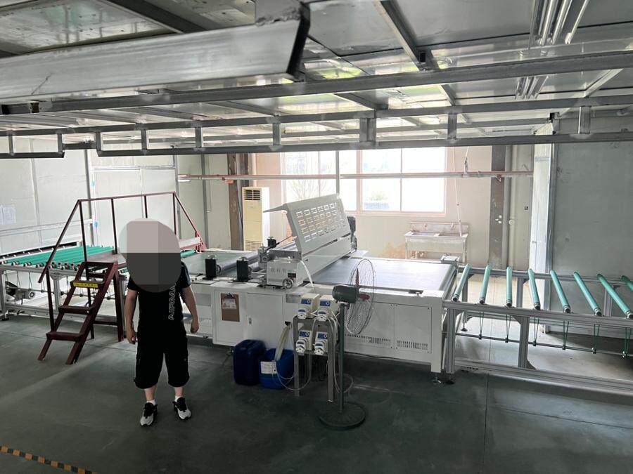 12月22日扬州连续型玻璃平钢化生产线，光伏玻璃圆边磨边机，三孔数控玻璃钻孔机等12项设备网络拍卖公告