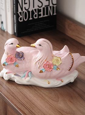 创意鸳鸯摆件一对陶瓷旺姻缘卧室床头装饰品家居结婚送礼礼品摆设