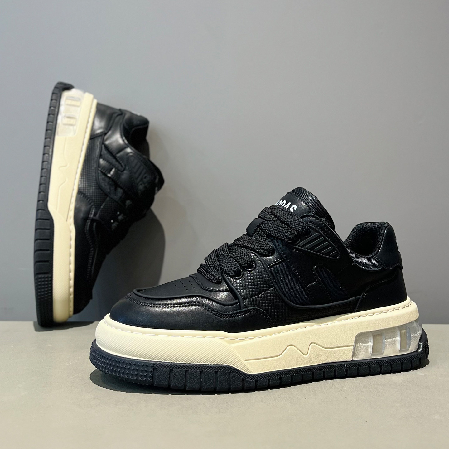 男鞋2026超火小白鞋春季新款小众厚底增高鞋子男真皮休闲运动板鞋